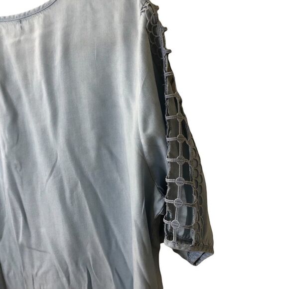 Retrology Cut-Out Sleeve Top Sz XL - Picture 3 of 6